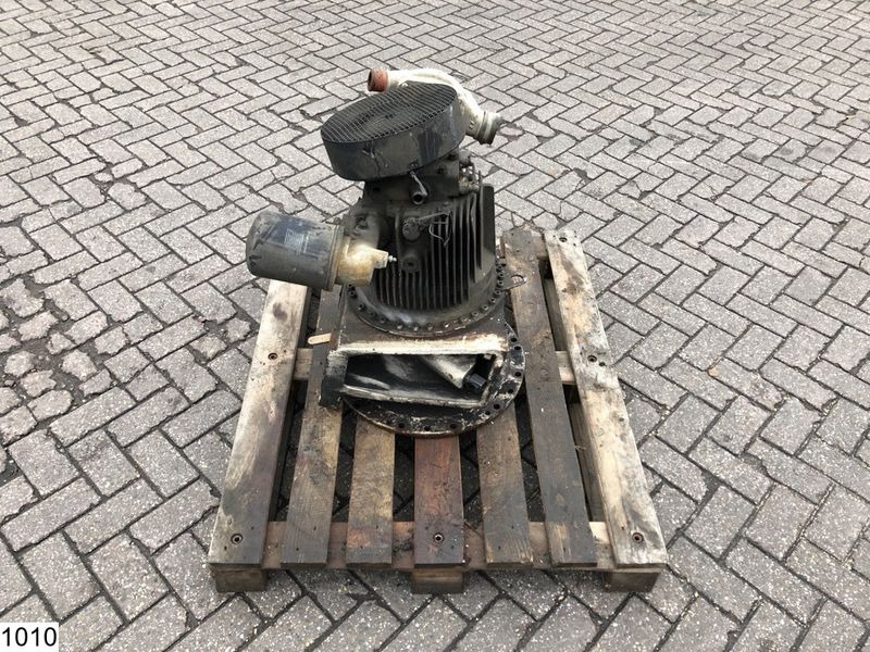 L and T Hydraulic Beton concrete mixer front - Pièces de rechange pour Camion: photos 4 L and T Hydraulic Beton concrete mixer front - Pièces de rechange pour Camion: photos 4