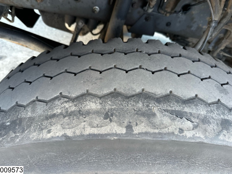 Camion plateau, Camion grue Renault Kerax 380 Dxi 6X4, EURO 6, Retarder, Palfinger, Remote: photos 15 Camion plateau, Camion grue Renault Kerax 380 Dxi 6X4, EURO 6, Retarder, Palfinger, Remote: photos 15