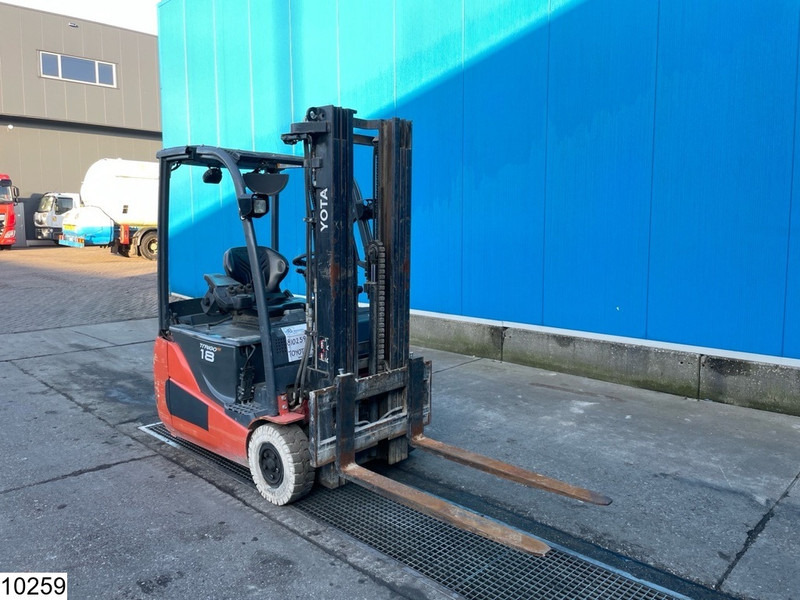 Toyota 8FBEKT18 1800KG, 4.7M, 6492h, charger - Chariot élévateur électrique: photos 3 Toyota 8FBEKT18 1800KG, 4.7M, 6492h, charger - Chariot élévateur électrique: photos 3