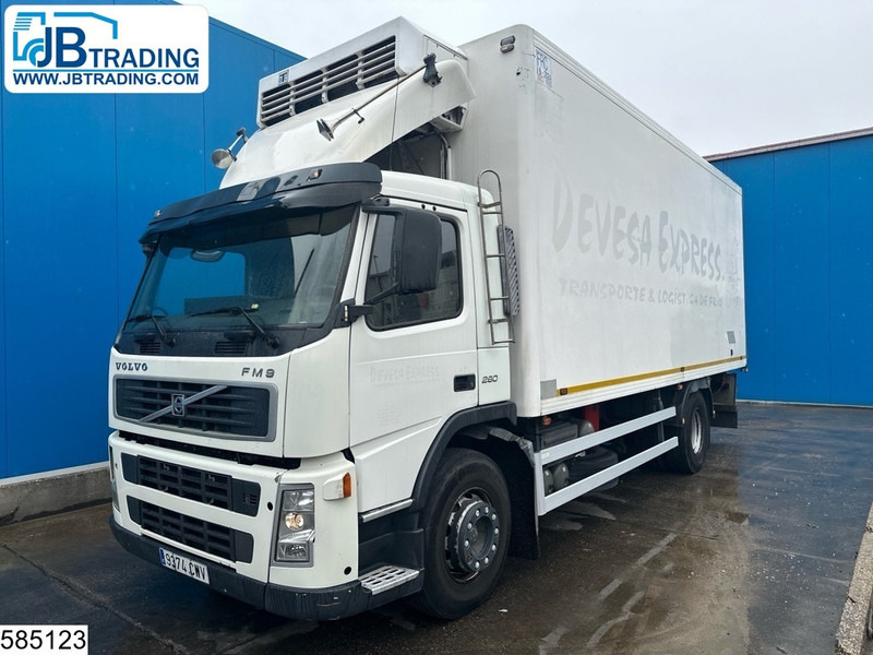 Volvo FM9 260 EURO 3, Thermoking - Camion frigorifique: photos 1 Volvo FM9 260 EURO 3, Thermoking - Camion frigorifique: photos 1