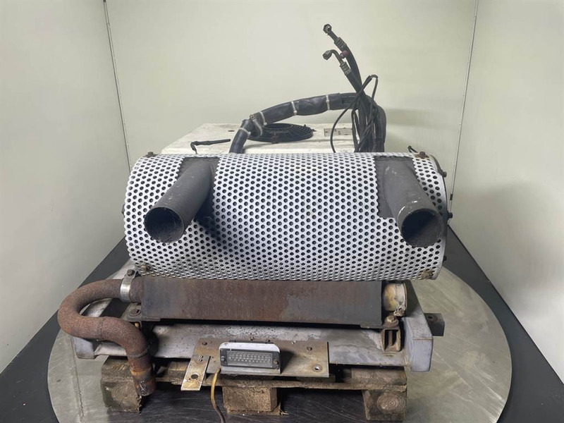 Ahlmann AS50-Konvekta BKL0600122T37-Airco condenser - Frame/ Châssis pour Engins de chantier: photos 3 Ahlmann AS50-Konvekta BKL0600122T37-Airco condenser - Frame/ Châssis pour Engins de chantier: photos 3