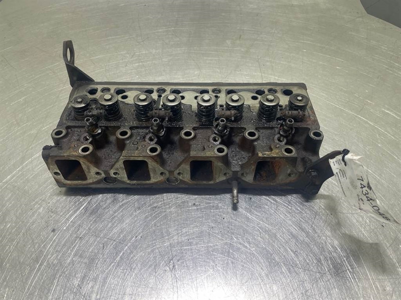 Ahlmann AS900-Cummins B3.3T-Cylinder head/Zylinderköpf - Moteur pour Engins de chantier: photos 1 Ahlmann AS900-Cummins B3.3T-Cylinder head/Zylinderköpf - Moteur pour Engins de chantier: photos 1