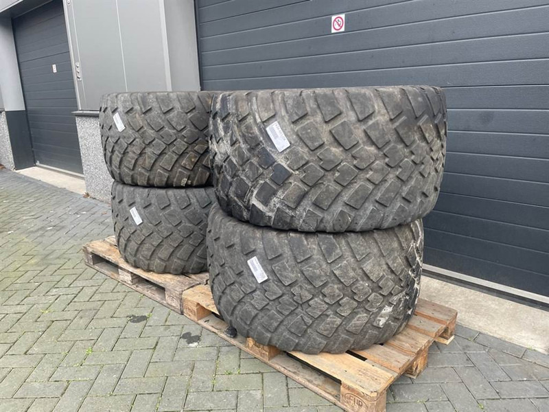 Ahlmann AS900-LEAO 560/45R22.5-Tire/Reifen/Band - Pneus et jantes pour Engins de chantier: photos 2 Ahlmann AS900-LEAO 560/45R22.5-Tire/Reifen/Band - Pneus et jantes pour Engins de chantier: photos 2