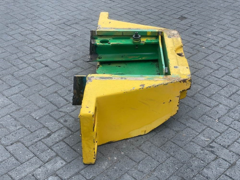 Ahlmann AZ10 - Counterweight/Heckgewicht/Contragewicht - Frame/ Châssis pour Engins de chantier: photos 3 Ahlmann AZ10 - Counterweight/Heckgewicht/Contragewicht - Frame/ Châssis pour Engins de chantier: photos 3