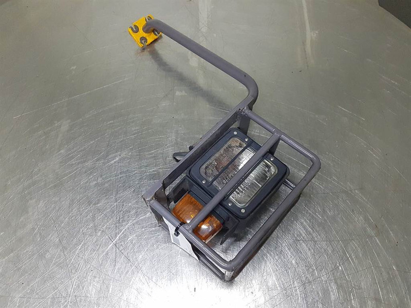 Ahlmann AZ14-4146502O/4198207A-Light/Leuchte/Verlichting - Système électrique pour Engins de chantier: photos 4 Ahlmann AZ14-4146502O/4198207A-Light/Leuchte/Verlichting - Système électrique pour Engins de chantier: photos 4