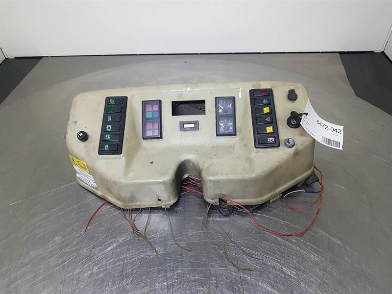 Ahlmann AZ14 - Dashboard/Console/Konsole - Cabine et intérieur pour Engins de chantier: photos 1 Ahlmann AZ14 - Dashboard/Console/Konsole - Cabine et intérieur pour Engins de chantier: photos 1