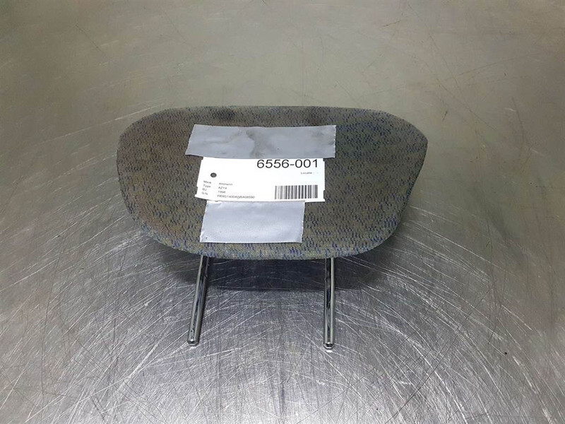 Ahlmann AZ14 - Head restraint/Kopfstütze/Hoofdsteun - Cabine et intérieur pour Engins de chantier: photos 1 Ahlmann AZ14 - Head restraint/Kopfstütze/Hoofdsteun - Cabine et intérieur pour Engins de chantier: photos 1