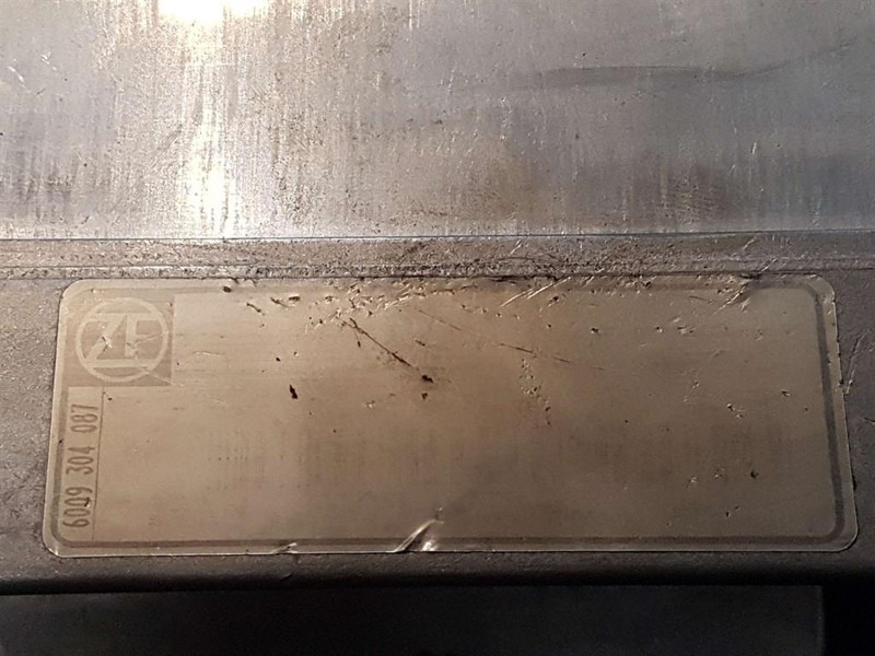 Ahlmann AZ14-ZF 6009304087-Switch kabinet/Schaltschrank - Système électrique pour Engins de chantier: photos 4 Ahlmann AZ14-ZF 6009304087-Switch kabinet/Schaltschrank - Système électrique pour Engins de chantier: photos 4