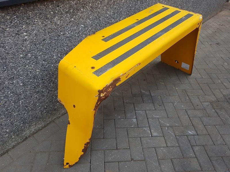 Ahlmann AZ150-4181501A-R/A-Mud guard/Kotfluegel/Spatbord - Aile pour Engins de chantier: photos 2 Ahlmann AZ150-4181501A-R/A-Mud guard/Kotfluegel/Spatbord - Aile pour Engins de chantier: photos 2