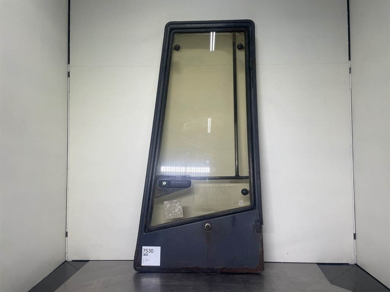 Ahlmann AZ6-4145329K-Door/Tür/Deur - Cabine et intérieur pour Engins de chantier: photos 1 Ahlmann AZ6-4145329K-Door/Tür/Deur - Cabine et intérieur pour Engins de chantier: photos 1