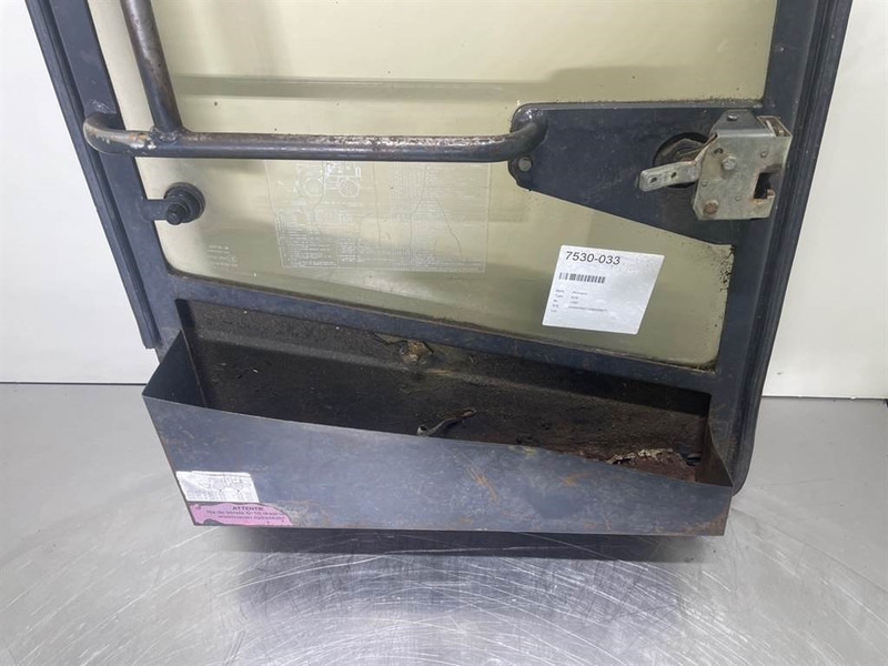 Ahlmann AZ6-4145329K-Door/Tür/Deur - Cabine et intérieur pour Engins de chantier: photos 3 Ahlmann AZ6-4145329K-Door/Tür/Deur - Cabine et intérieur pour Engins de chantier: photos 3