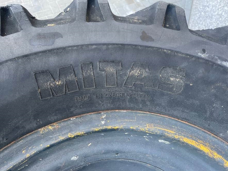 Ahlmann AZ6-Mitas 405/70-20 (16/70-20)-Tire/Reifen/Band - Pneus et jantes pour Engins de chantier: photos 5 Ahlmann AZ6-Mitas 405/70-20 (16/70-20)-Tire/Reifen/Band - Pneus et jantes pour Engins de chantier: photos 5