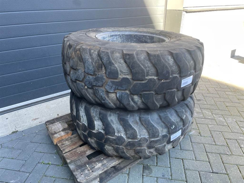 Ahlmann AZ85-Dunlop 405/70R20 (16/70R20)-Tire/Reifen/Band - Pneus et jantes pour Engins de chantier: photos 3 Ahlmann AZ85-Dunlop 405/70R20 (16/70R20)-Tire/Reifen/Band - Pneus et jantes pour Engins de chantier: photos 3