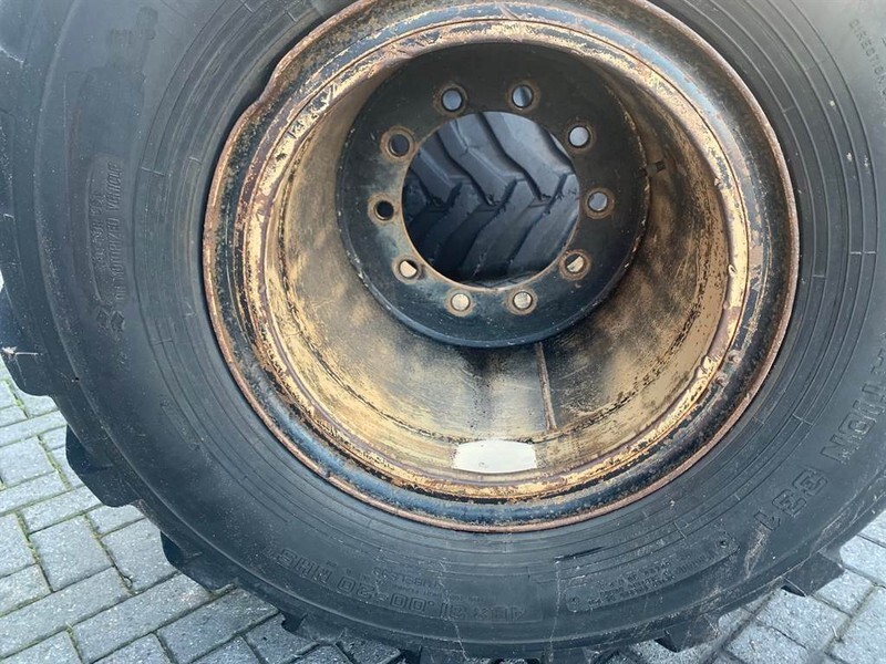 Alliance 48x31.00-20 NHS - Flotation 331 - Tire/Reifen/Band - Pneus et jantes pour Engins de chantier: photos 5 Alliance 48x31.00-20 NHS - Flotation 331 - Tire/Reifen/Band - Pneus et jantes pour Engins de chantier: photos 5