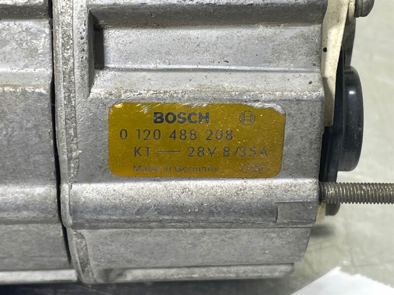 Bosch 0120488208-28V 35A-Alternator/Lichtmaschine/Dynamo - Moteur pour Engins de chantier: photos 4 Bosch 0120488208-28V 35A-Alternator/Lichtmaschine/Dynamo - Moteur pour Engins de chantier: photos 4