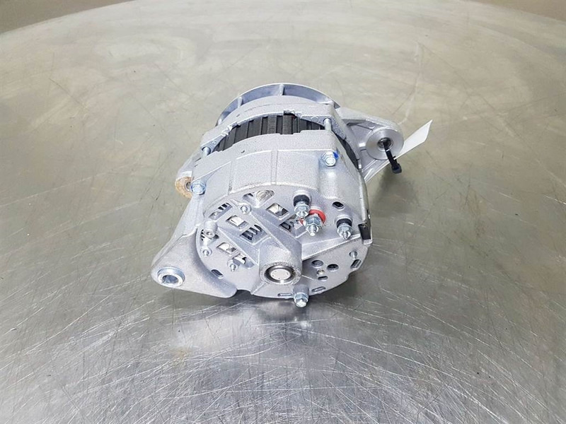 Cummins QSB5.9C-24V 70A-Alternator/Lichtmaschine/Dynamo - Moteur pour Engins de chantier: photos 5 Cummins QSB5.9C-24V 70A-Alternator/Lichtmaschine/Dynamo - Moteur pour Engins de chantier: photos 5