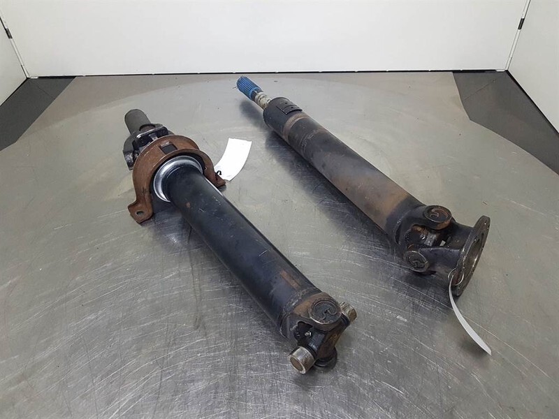 JCB 426E AGRI-914/60133-Propshaft/Gelenkwelle/Cardanas - Essieu et pièces pour Engins de chantier: photos 3 JCB 426E AGRI-914/60133-Propshaft/Gelenkwelle/Cardanas - Essieu et pièces pour Engins de chantier: photos 3