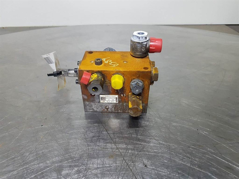Kramer 312-Hengst 651385800-Valve/Ventile/Ventiel - Hydraulique pour Engins de chantier: photos 1 Kramer 312-Hengst 651385800-Valve/Ventile/Ventiel - Hydraulique pour Engins de chantier: photos 1