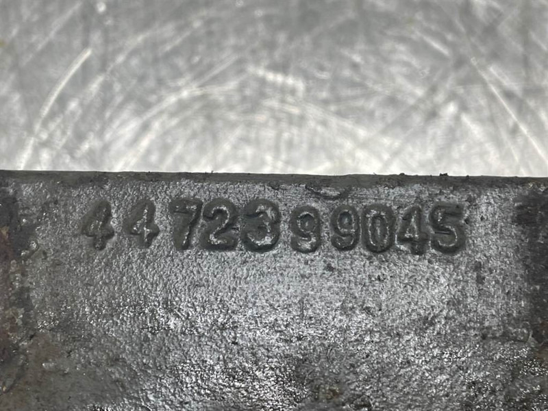 Liebherr A924C-10489728-Steering pivot pin/Fuseepen - Essieu et pièces pour Engins de chantier: photos 4 Liebherr A924C-10489728-Steering pivot pin/Fuseepen - Essieu et pièces pour Engins de chantier: photos 4