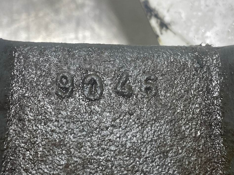 Liebherr A924C-10489729-Steering pivot pin/Fuseepen - Essieu et pièces pour Engins de chantier: photos 4 Liebherr A924C-10489729-Steering pivot pin/Fuseepen - Essieu et pièces pour Engins de chantier: photos 4