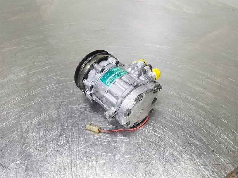 Liebherr L507-Sanden SD7B10-7170-Compressor/Kompressor - Compresseur de climatisation pour Engins de chantier: photos 2 Liebherr L507-Sanden SD7B10-7170-Compressor/Kompressor - Compresseur de climatisation pour Engins de chantier: photos 2
