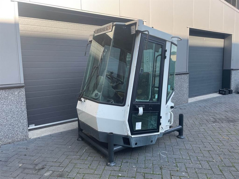 Liebherr L514 Speeder-9841079-Cabin/Kabine/Cabine - Cabine et intérieur pour Engins de chantier: photos 2 Liebherr L514 Speeder-9841079-Cabin/Kabine/Cabine - Cabine et intérieur pour Engins de chantier: photos 2