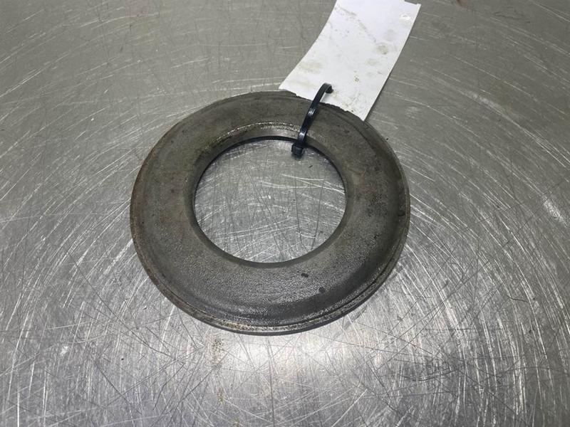 Liebherr L574-7622092-Ring - Essieu et pièces pour Engins de chantier: photos 2 Liebherr L574-7622092-Ring - Essieu et pièces pour Engins de chantier: photos 2