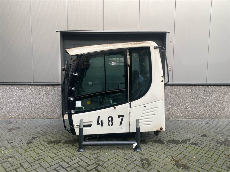 Liebherr LH24M-94087410-Cabin/Kabine/Cabine - Cabine et intérieur pour Engins de chantier: photos 2 Liebherr LH24M-94087410-Cabin/Kabine/Cabine - Cabine et intérieur pour Engins de chantier: photos 2