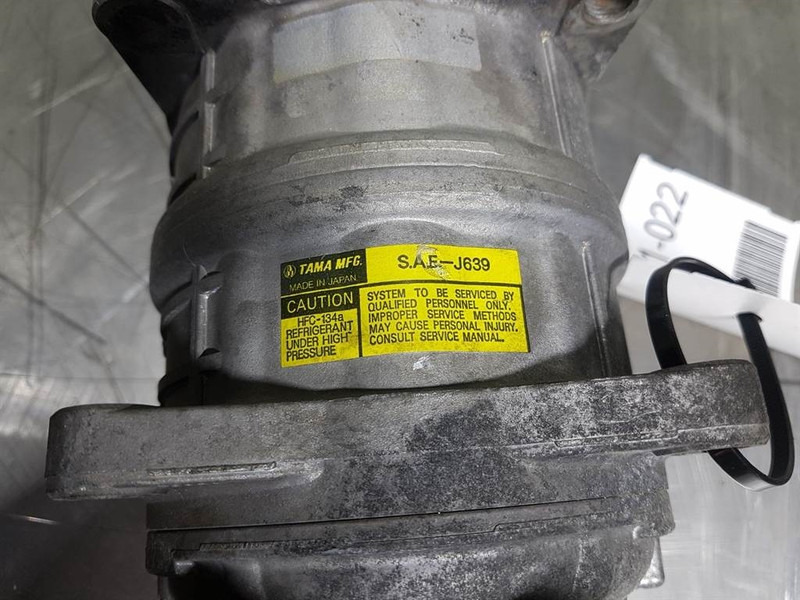 Ljungby Maskin L12 -Tama MFG SAE-J639 - Compressor/Kompres - Compresseur de climatisation pour Engins de chantier: photos 3 Ljungby Maskin L12 -Tama MFG SAE-J639 - Compressor/Kompres - Compresseur de climatisation pour Engins de chantier: photos 3