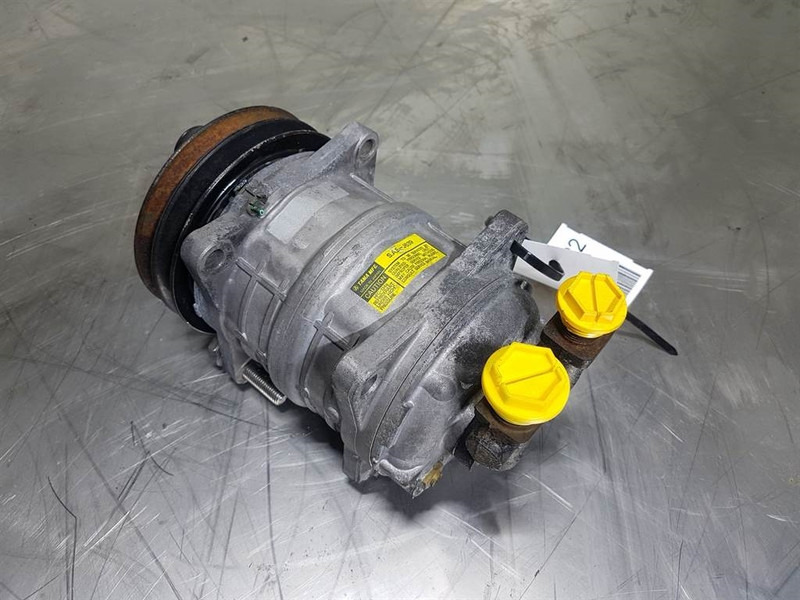 Ljungby Maskin L12 -Tama MFG SAE-J639 - Compressor/Kompres - Compresseur de climatisation pour Engins de chantier: photos 2 Ljungby Maskin L12 -Tama MFG SAE-J639 - Compressor/Kompres - Compresseur de climatisation pour Engins de chantier: photos 2
