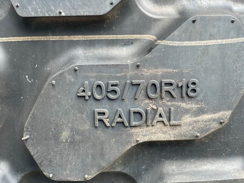Magna 405/70R18-Tire/Reifen/Band - Pneus et jantes pour Engins de chantier: photos 4 Magna 405/70R18-Tire/Reifen/Band - Pneus et jantes pour Engins de chantier: photos 4