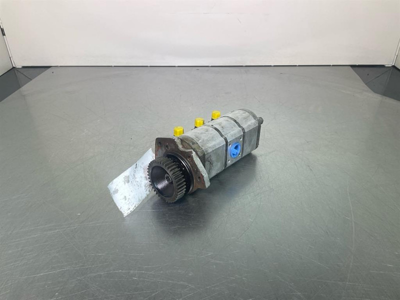 Manitou -5N2460309-Gearpump/Zahnradpumpe/Tandwielpomp - Hydraulique pour Engins de chantier: photos 3 Manitou -5N2460309-Gearpump/Zahnradpumpe/Tandwielpomp - Hydraulique pour Engins de chantier: photos 3