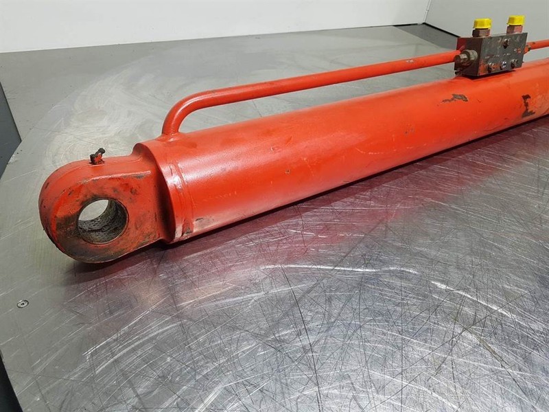 Manitou MT1233ST-208924-Lifting cylinder/Zylinder/Cilinder - Hydraulique: photos 3 Manitou MT1233ST-208924-Lifting cylinder/Zylinder/Cilinder - Hydraulique: photos 3