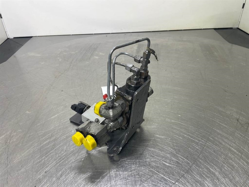 New Holland W110C - Priority valve/Prioritaetsventil - Hydraulique pour Engins de chantier: photos 3 New Holland W110C - Priority valve/Prioritaetsventil - Hydraulique pour Engins de chantier: photos 3