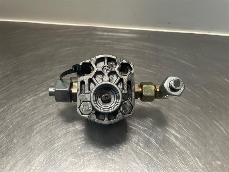 Rexroth 1517222454 - Gearpump/Zahnradpumpe/Tandwielpomp - Hydraulique pour Engins de chantier: photos 4 Rexroth 1517222454 - Gearpump/Zahnradpumpe/Tandwielpomp - Hydraulique pour Engins de chantier: photos 4