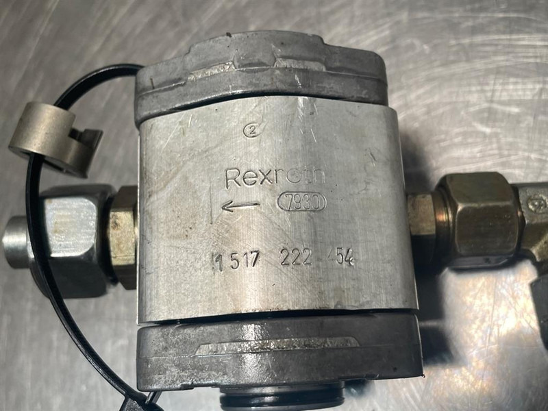 Rexroth 1517222454 - Gearpump/Zahnradpumpe/Tandwielpomp - Hydraulique pour Engins de chantier: photos 5 Rexroth 1517222454 - Gearpump/Zahnradpumpe/Tandwielpomp - Hydraulique pour Engins de chantier: photos 5