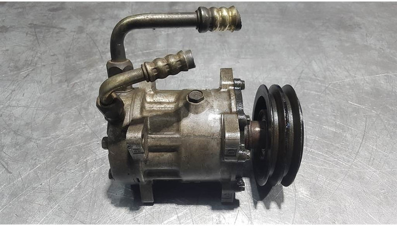 SANDEN U4652 - Compressor/Kompressor/Aircopomp - Compresseur de climatisation pour Engins de chantier: photos 2 SANDEN U4652 - Compressor/Kompressor/Aircopomp - Compresseur de climatisation pour Engins de chantier: photos 2