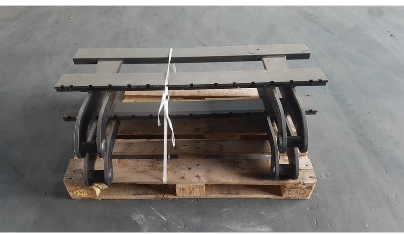 Schaeff SKL / SKS - Forks/Palletgabeln/Palletvorken - Fourches: photos 2 Schaeff SKL / SKS - Forks/Palletgabeln/Palletvorken - Fourches: photos 2