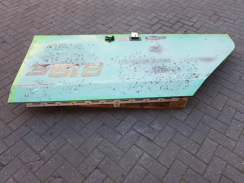 Sennebogen 818 - Engine hood/Motorhaube/Motorkap - Frame/ Châssis pour Engins de chantier: photos 1 Sennebogen 818 - Engine hood/Motorhaube/Motorkap - Frame/ Châssis pour Engins de chantier: photos 1