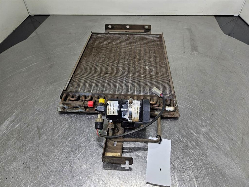 Sennebogen 835E-156803-Airco condenser/Klimakondensator - Frame/ Châssis pour Engins de chantier: photos 3 Sennebogen 835E-156803-Airco condenser/Klimakondensator - Frame/ Châssis pour Engins de chantier: photos 3