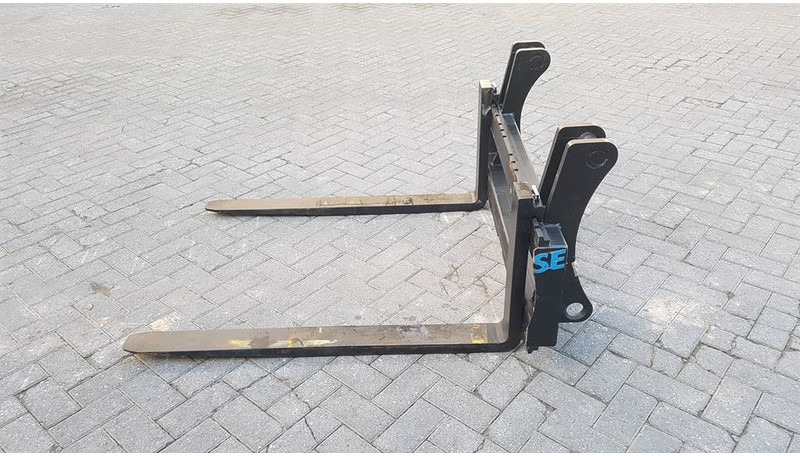 Terex Schaeff TL/SKL/SKS-Yanmar V-2,5T-Forks/Palletgabeln - Fourches pour Engins de chantier: photos 2 Terex Schaeff TL/SKL/SKS-Yanmar V-2,5T-Forks/Palletgabeln - Fourches pour Engins de chantier: photos 2