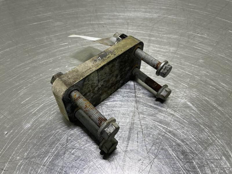 Volvo L30B - Axle mounting/Achsbefestigung/Asstrop - Frame/ Châssis pour Engins de chantier: photos 1 Volvo L30B - Axle mounting/Achsbefestigung/Asstrop - Frame/ Châssis pour Engins de chantier: photos 1