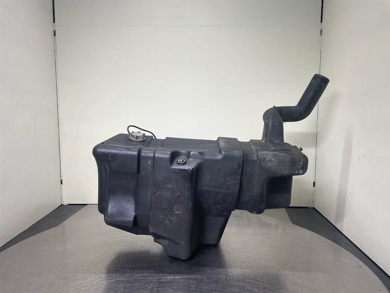 Volvo L30B-Z/X-VOE11306084-Fuel tank/Kraftstofftank - Frame/ Châssis pour Engins de chantier: photos 1 Volvo L30B-Z/X-VOE11306084-Fuel tank/Kraftstofftank - Frame/ Châssis pour Engins de chantier: photos 1