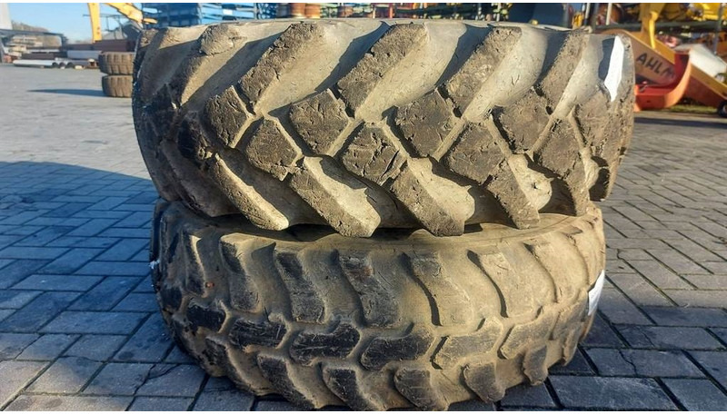 Volvo L30G-BKT 12.5-20-Tire/Reifen/Band - Pneus et jantes pour Engins de chantier: photos 2 Volvo L30G-BKT 12.5-20-Tire/Reifen/Band - Pneus et jantes pour Engins de chantier: photos 2