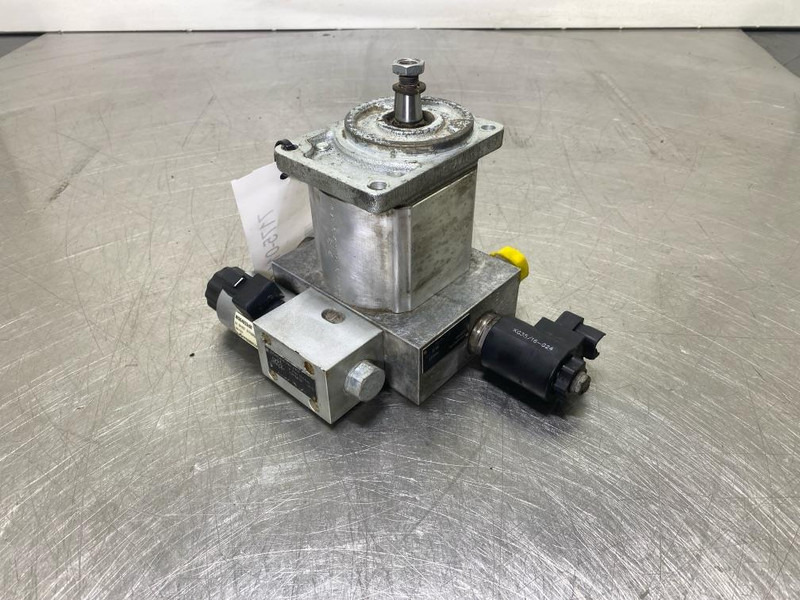 Volvo L50G-15211896-Fan motor/Lueftermotor/Koelvin motor - Hydraulique pour Engins de chantier: photos 2 Volvo L50G-15211896-Fan motor/Lueftermotor/Koelvin motor - Hydraulique pour Engins de chantier: photos 2