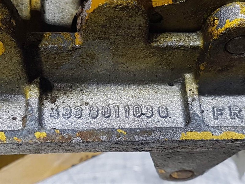Zettelmeyer ZL1001 - Brake pedal - Cabine et intérieur pour Engins de chantier: photos 4 Zettelmeyer ZL1001 - Brake pedal - Cabine et intérieur pour Engins de chantier: photos 4