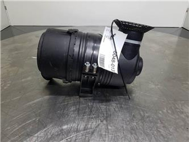 Donaldson - Volvo L 45 - Air filter/Luftfilter/Luchtfilter - Moteur et pièces pour Engins de chantier: photos 1 Donaldson - Volvo L 45 - Air filter/Luftfilter/Luchtfilter - Moteur et pièces pour Engins de chantier: photos 1