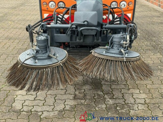 Hako Citymaster 2000 Sweeper 4 Radlenk. nur 4138 Std. - Balayeuse de voirie: photos 5 Hako Citymaster 2000 Sweeper 4 Radlenk. nur 4138 Std. - Balayeuse de voirie: photos 5