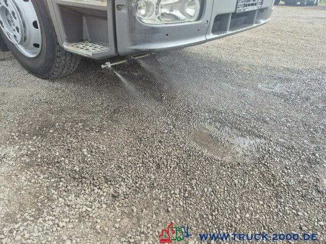 Mercedes-Benz 1518 Faun Viajet 6RH sep.Aufbaumotor Hecksauger - Balayeuse de voirie: photos 3 Mercedes-Benz 1518 Faun Viajet 6RH sep.Aufbaumotor Hecksauger - Balayeuse de voirie: photos 3