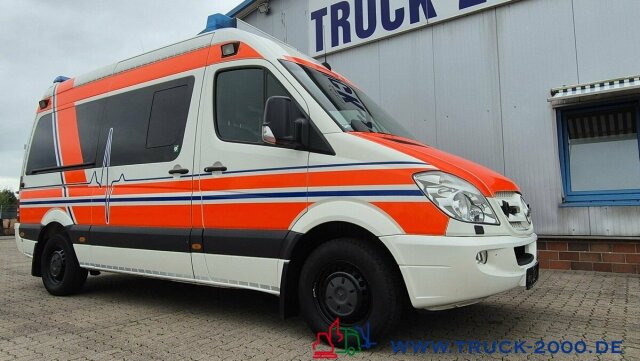 Ambulance Mercedes-Benz 316 KTW Rollstuhl Tragetisch Automatik Tempomat: photos 1